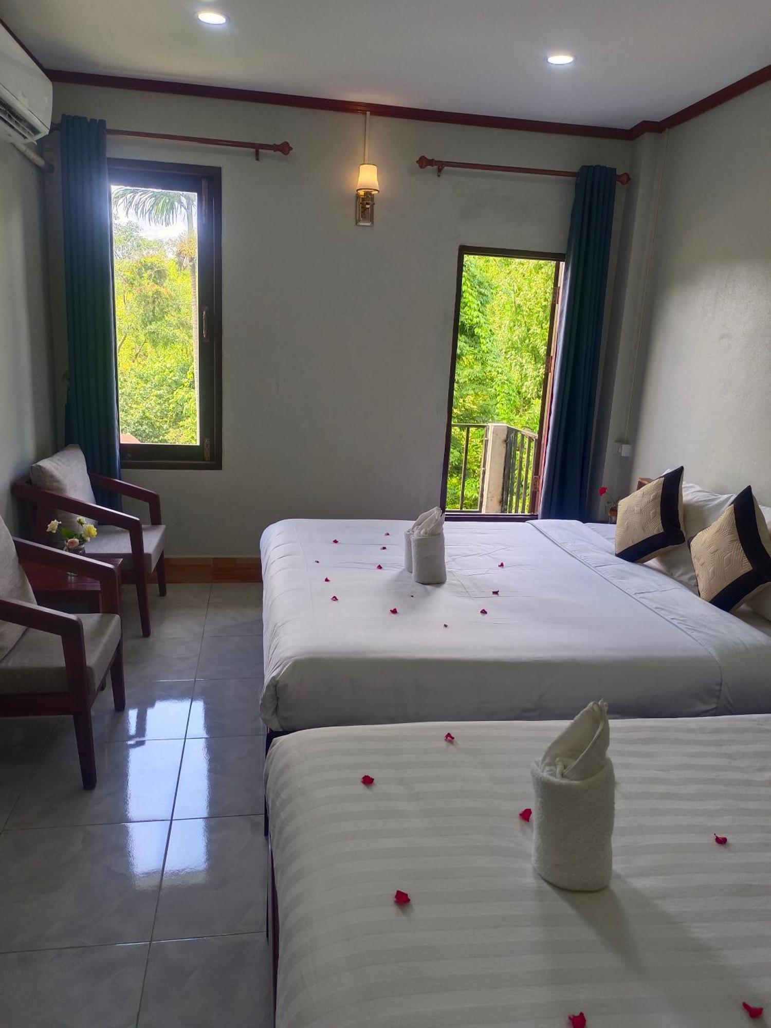 ואנג ויינג Dok Champa Resort מראה חיצוני תמונה